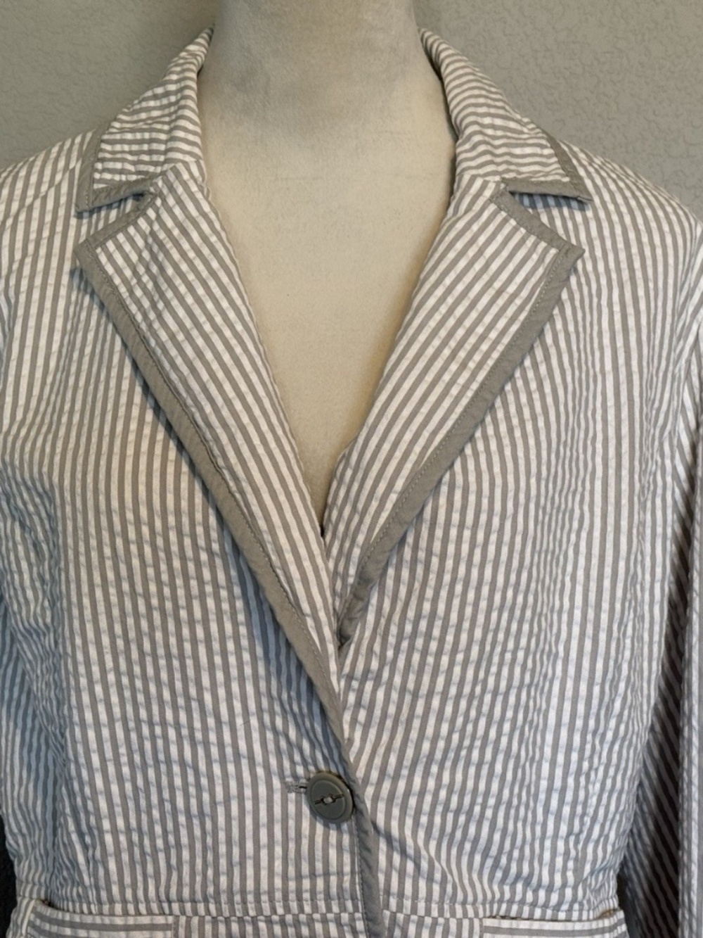 Sandro Womens Large Gray White Seersucker Blazer Gold Button Cotton - Picture 2 of 8